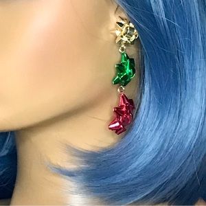 NWOT Holiday Metallic Tri Color Gold Red And Green Ribbon Bow Metal Earrings